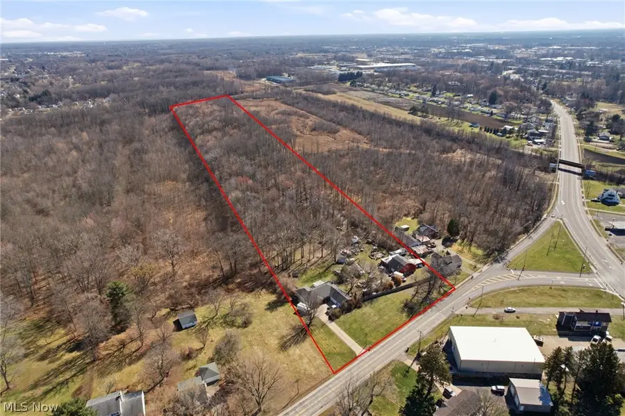 6261 Elyria Avenue, Elyria, OH 44035 - #2