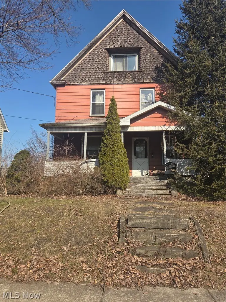 148 E Wilson Avenue, Girard, OH 44420 - #1