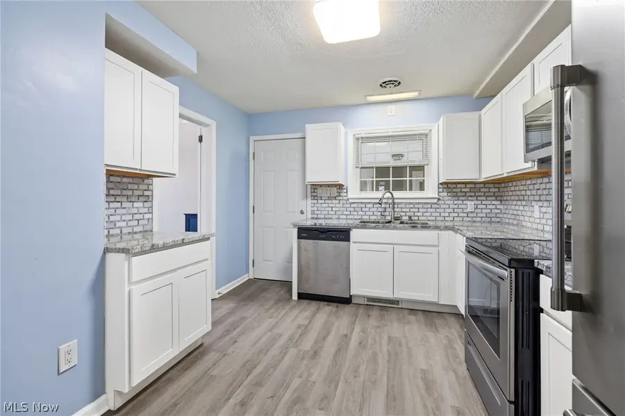 1521 Marlowe Avenue, Akron, OH 44313 - #2