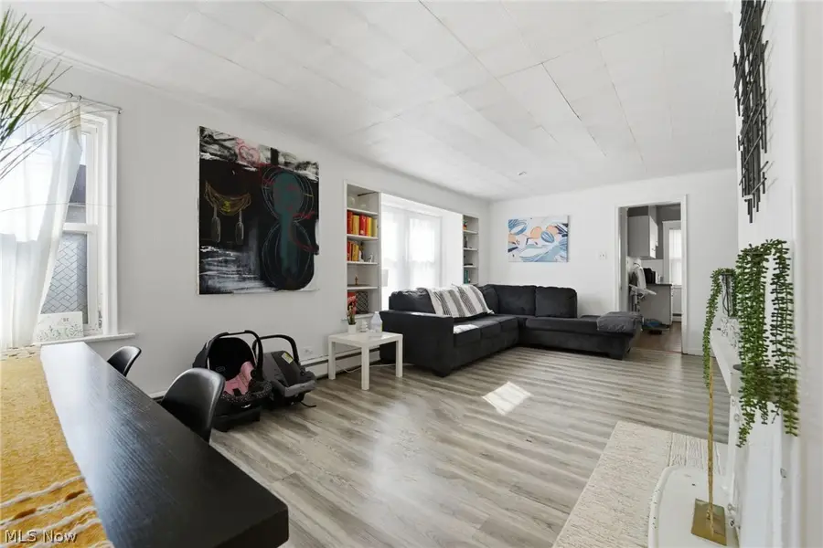 3702 W 15th Street, Cleveland, OH 44109 - #3