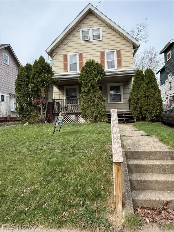 75 E Ido Avenue, Akron, OH 44301