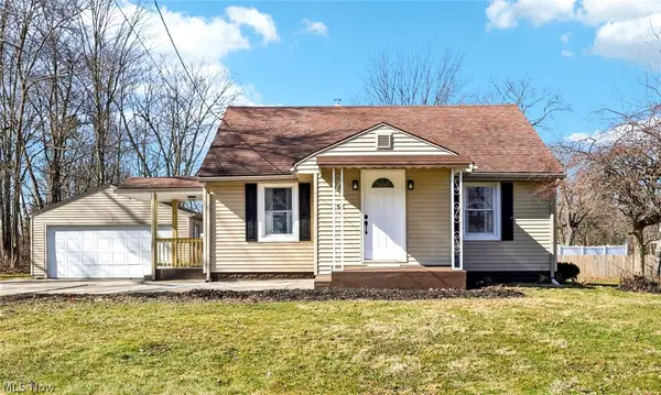 62 Jacobs Road, Hubbard, OH 44425