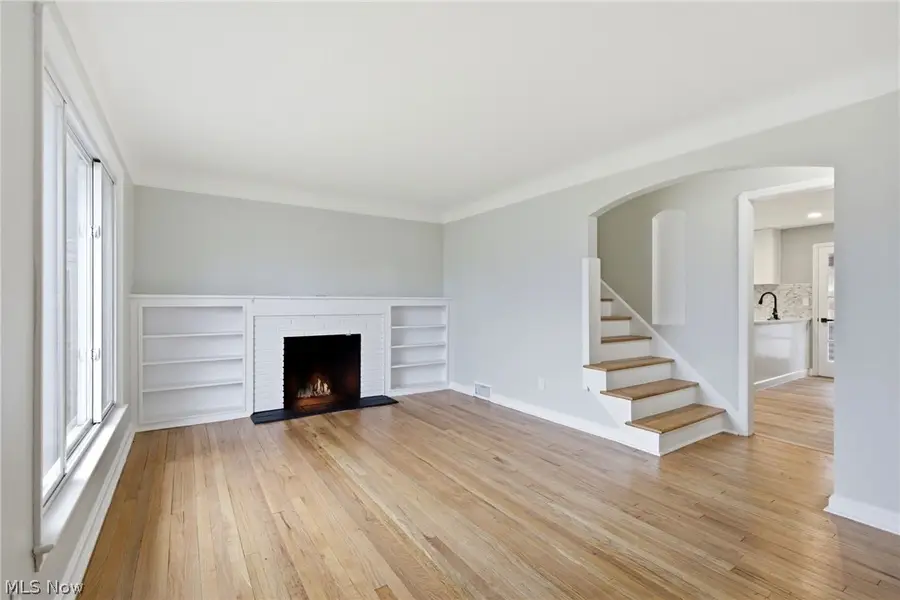 295 E 276th Street, Euclid, OH 44132 - #3