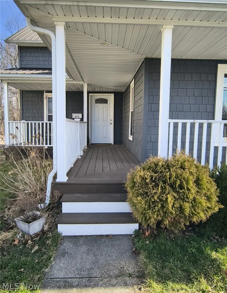435 Fair Ne Avenue, New Philadelphia, OH 44663 - #3