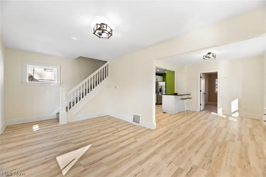 1933 10th Street, Cuyahoga Falls, OH 44221 - #3