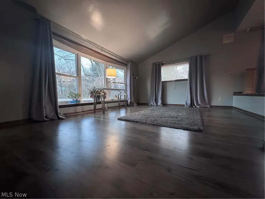 1621 Coventry Ne Avenue, Warren, OH 44483 - #3