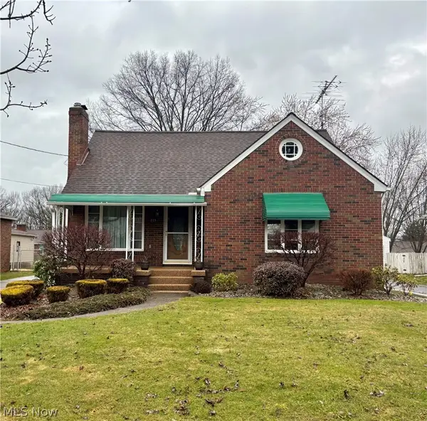 223 Russell Avenue, Niles, OH 44446