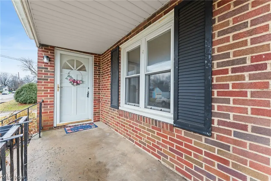 959 9th Ne Street, Massillon, OH 44646 - #2