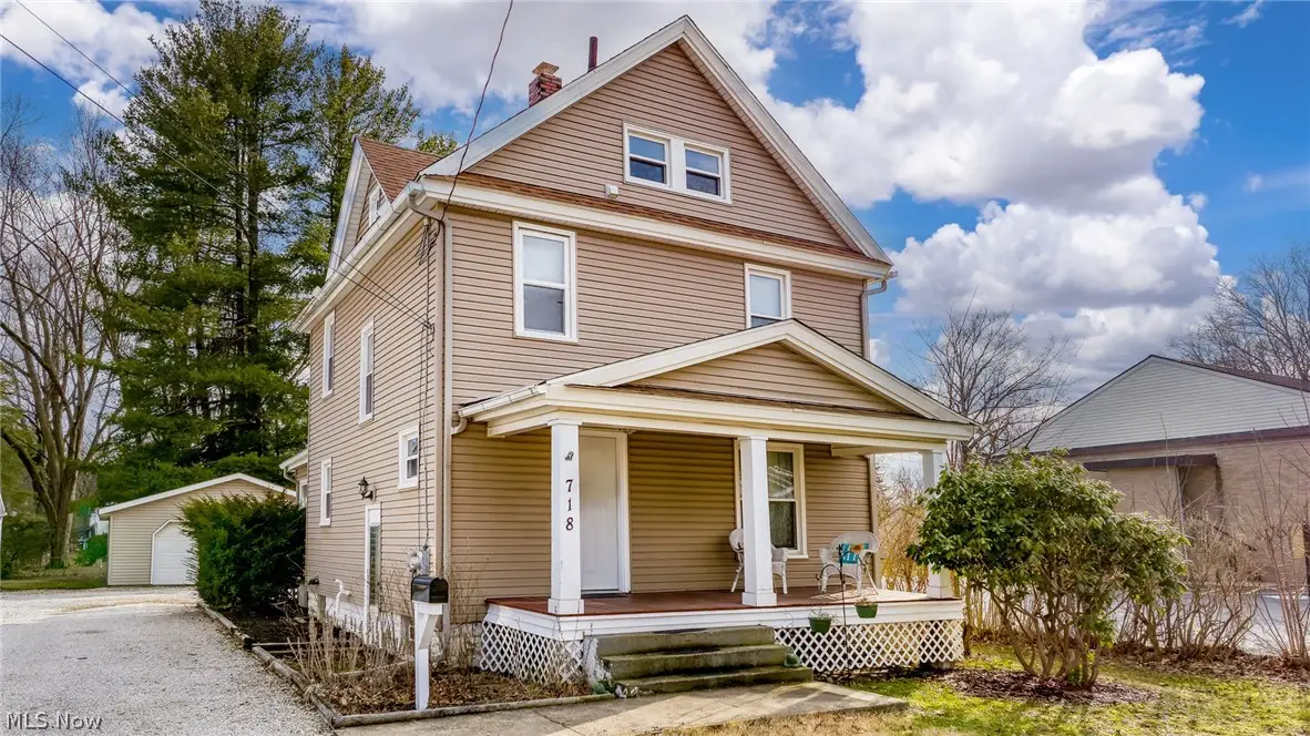 718 E Highland Avenue, Ravenna, OH 44266 - #1