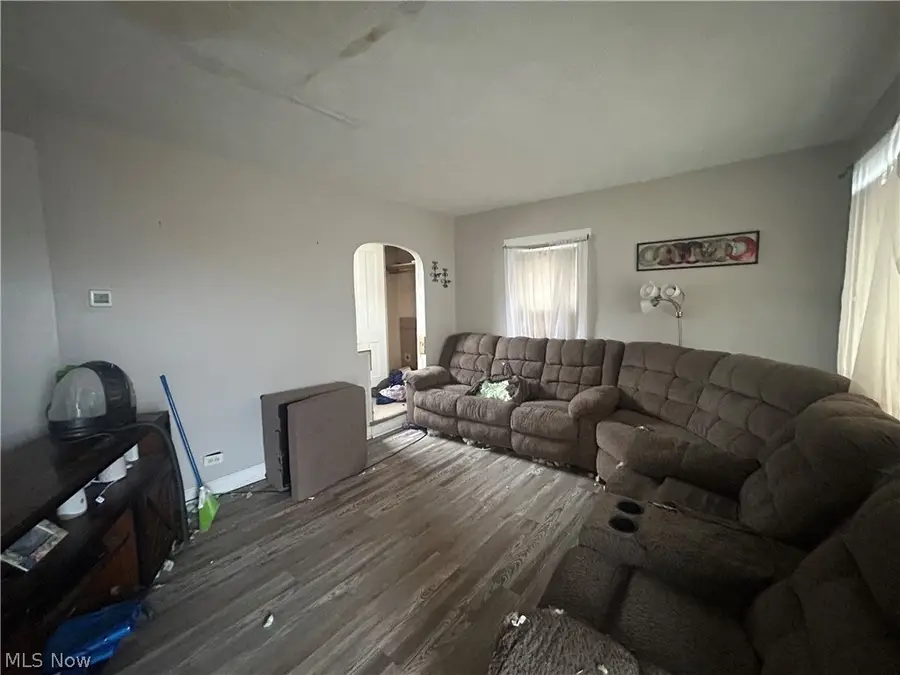 3407 Wellington Avenue, Parma, OH 44134 - #2