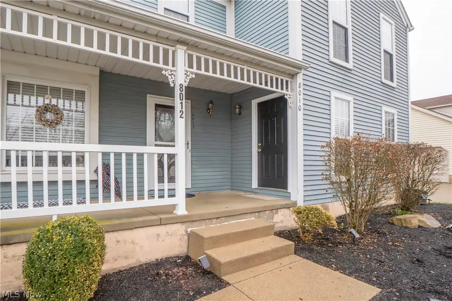 8010 Amberly Nw Circle, North Canton, OH 44720 - #2