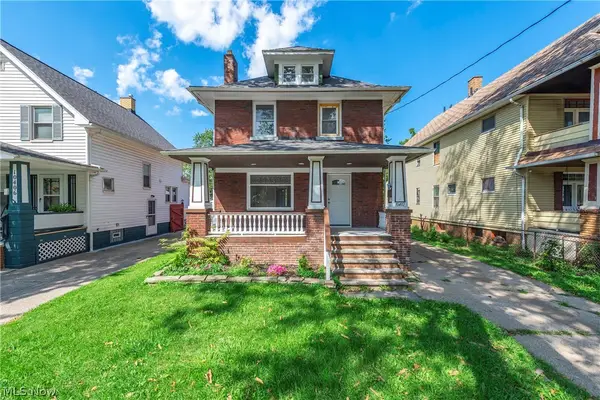 10402 Almira Avenue, Cleveland, OH 44111