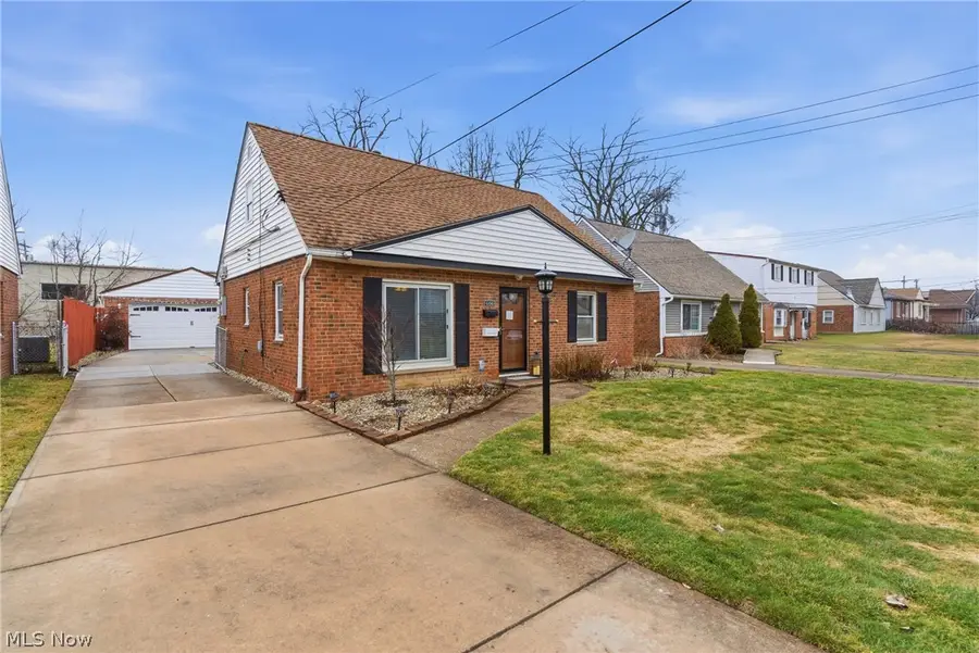 4496 W 158th Street, Cleveland, OH 44135 - #3