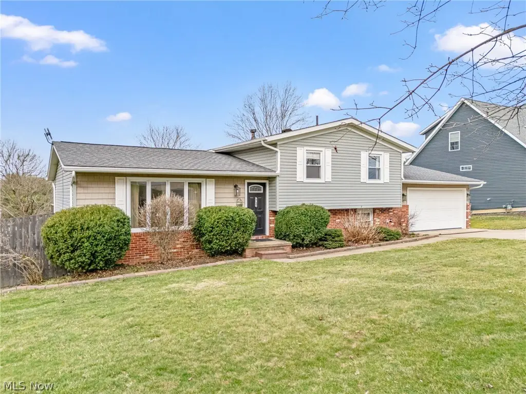 8529 Morrilton Nw Circle, North Canton, OH 44720 - #1