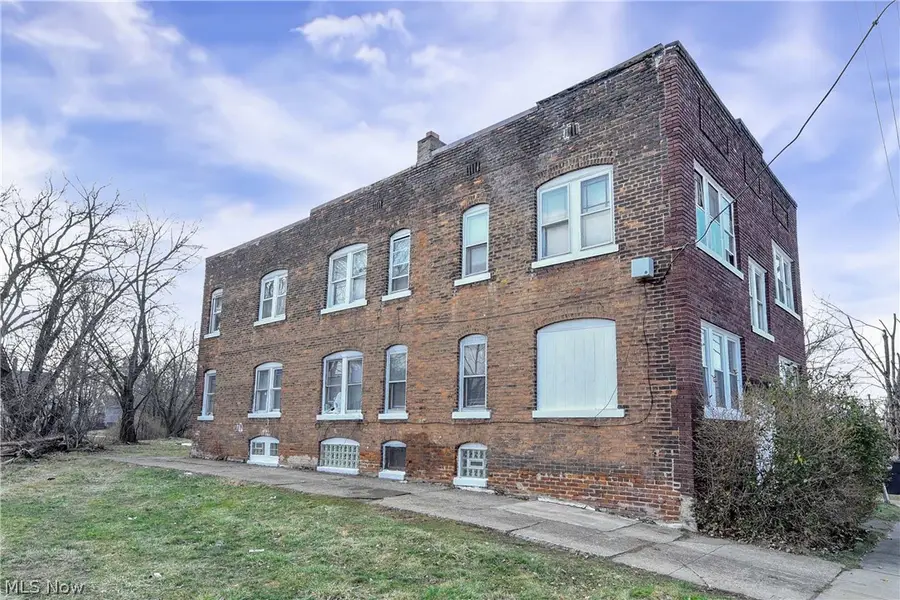 14104 Aspinwall Avenue, Cleveland, OH 44110 - #2