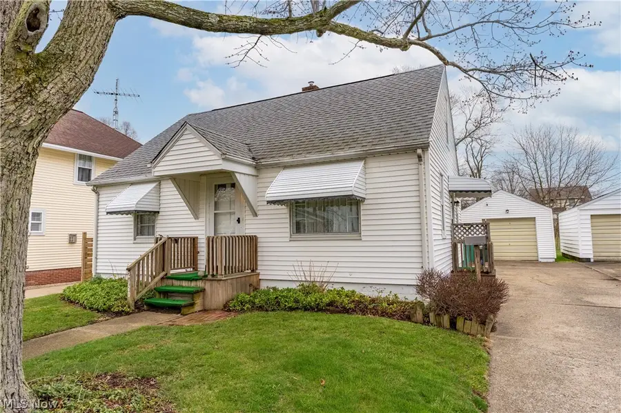 2120 Blenheim Avenue, Alliance, OH 44601 - #2