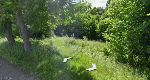 9284 Briar Road, Magnolia, OH 44643