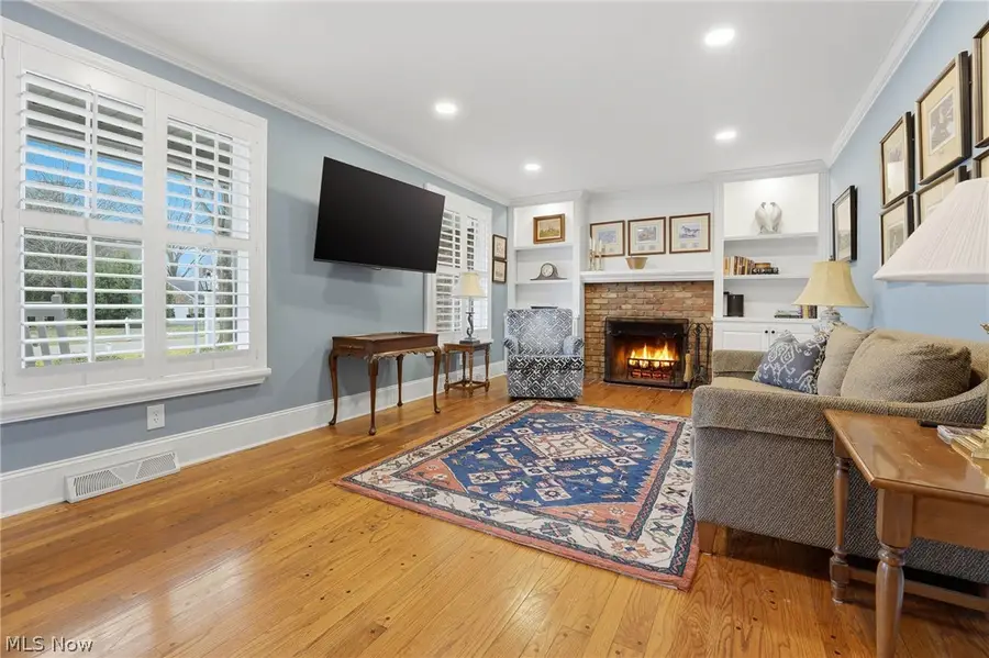 2033 Red Coach Nw Road, North Canton, OH 44720 - #2