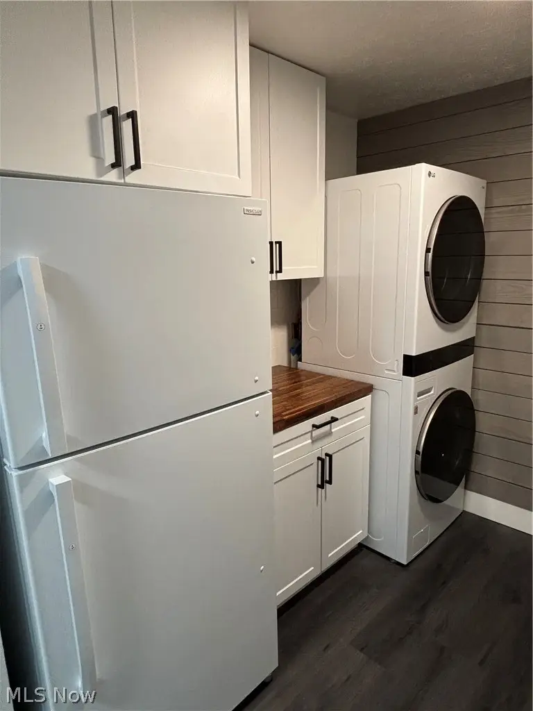 216 Moore Road #3J, Avon Lake, OH 44012 - #3