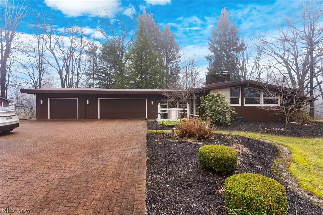 2479 Tibbetts Wick Road, Girard, OH 44420 - #1