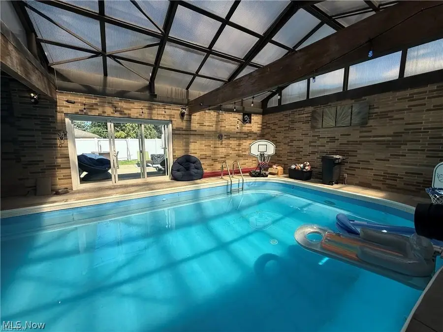 5981 Northview Drive, Seven Hills, OH 44131 - #3