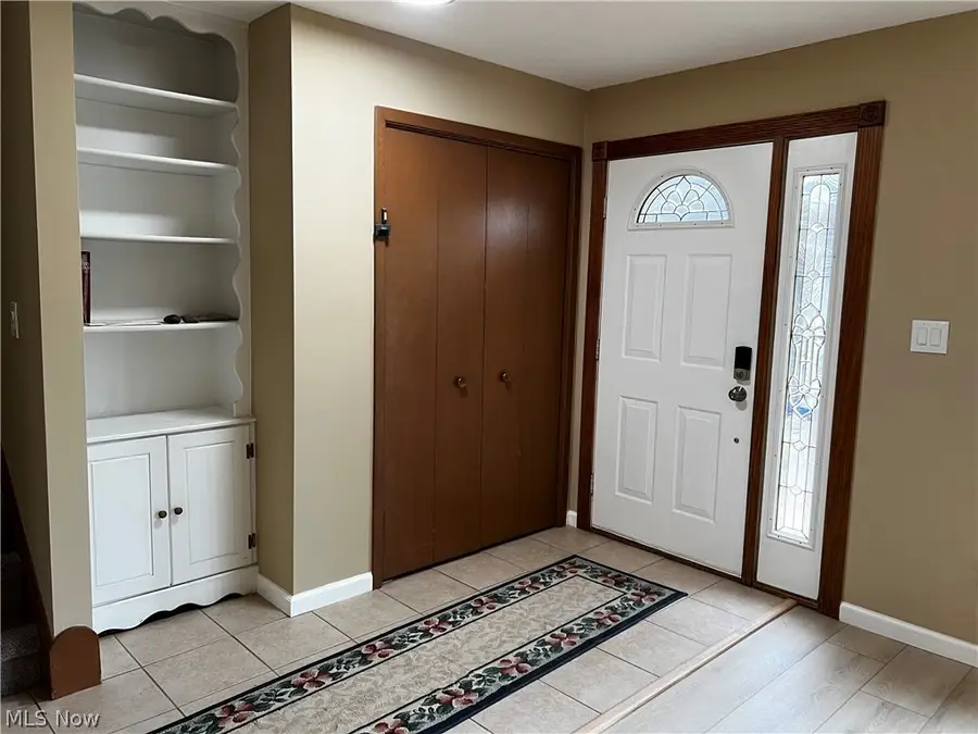 16244 Delmont Avenue, Strongsville, OH 44136 - #3