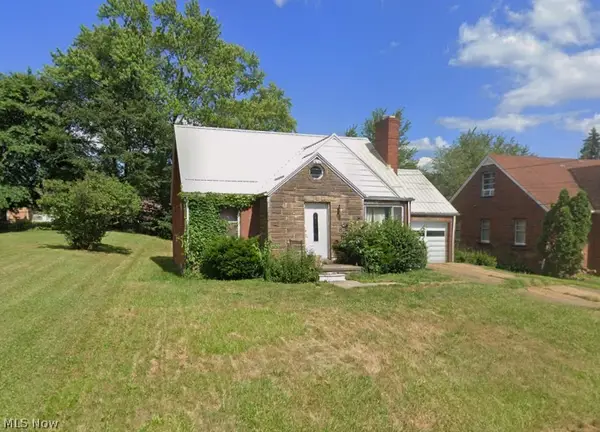 334 Cornelia Ne Avenue, Canton, OH 44704