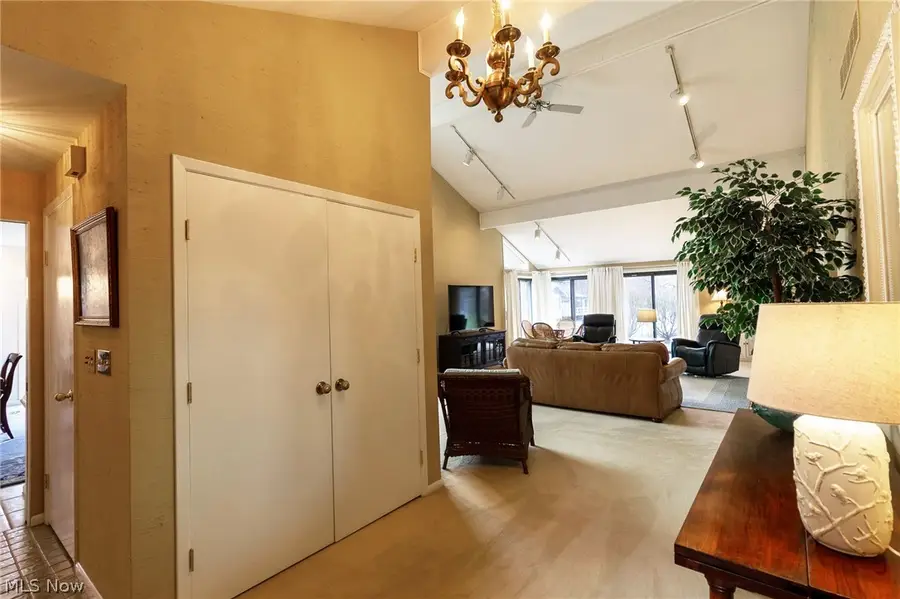 520-18 Willow Circle, Aurora, OH 44202 - #3