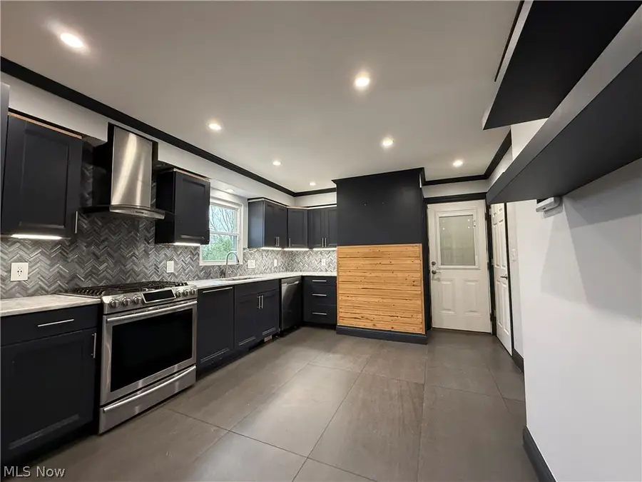 409 Melbourne Avenue, Boardman, OH 44512 - #2