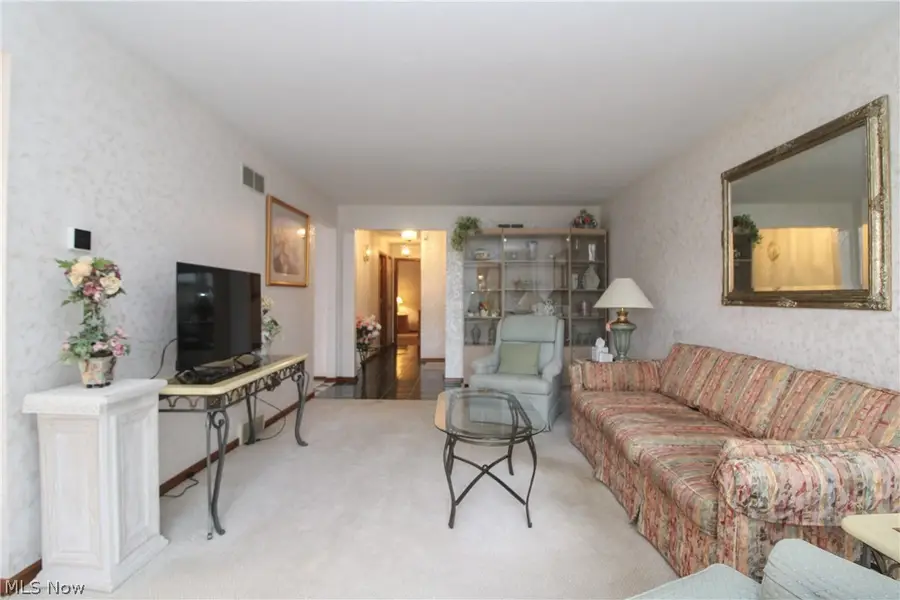 810 Kentwood Drive #3, Boardman, OH 44512 - #3