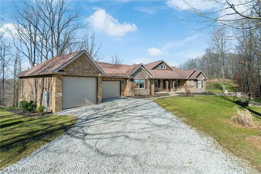 2517 Golfview Ne Drive, New Philadelphia, OH 44663 - #3