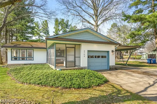 4704 Garrett Drive, Norton, OH 44203