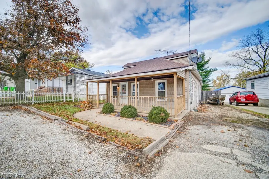 1099 Prospect Street, Barberton, OH 44203 - #3