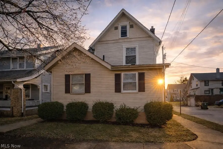 3114 2nd Nw Street, Canton, OH 44708 - #2