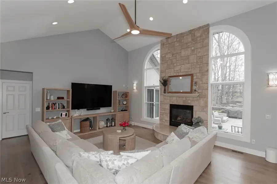 11565 Robin Wood Lane, Chagrin Falls, OH 44023 - #2