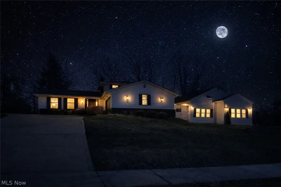 5880 Deepwood Trail, Solon, OH 44139 - #2