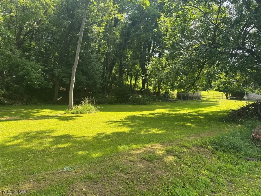 26th Street, Parkersburg, WV 26101 - #2