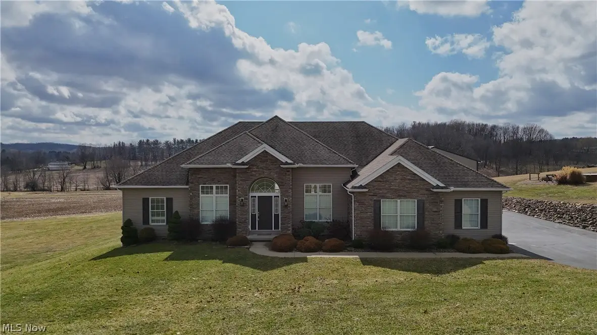 49235 Hickman Road, East Liverpool, OH 43920 - #1