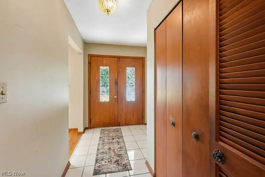 33305 W Sharondale Drive, Solon, OH 44139 - #3