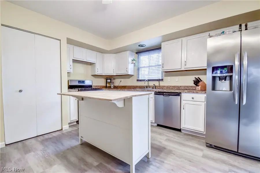 9925 Aldridge Drive, Columbia Station, OH 44028 - #3