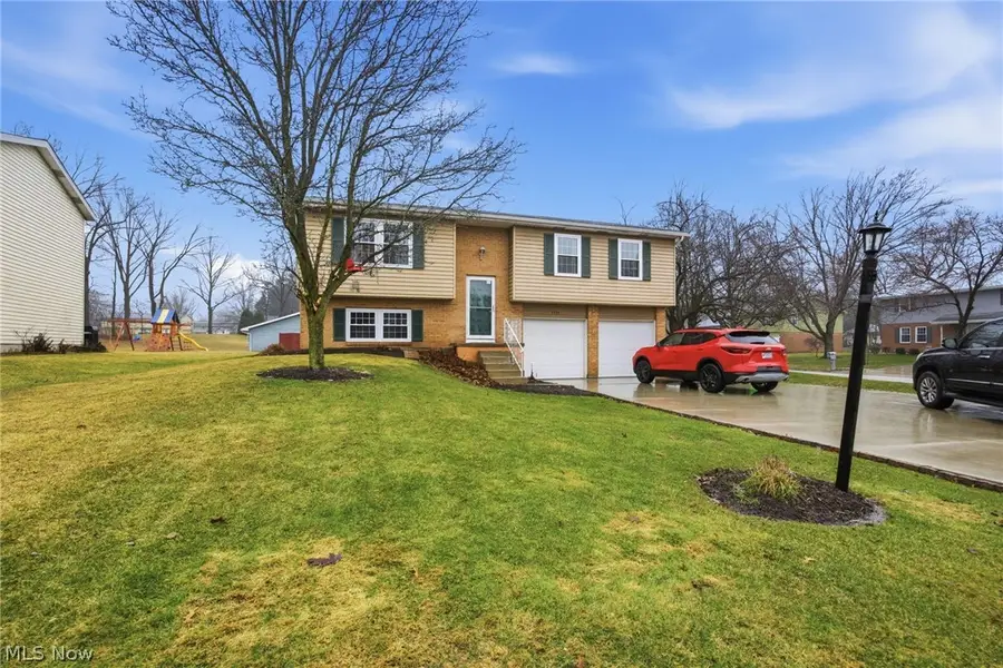 4534 Foresthill Road, Stow, OH 44224 - #2