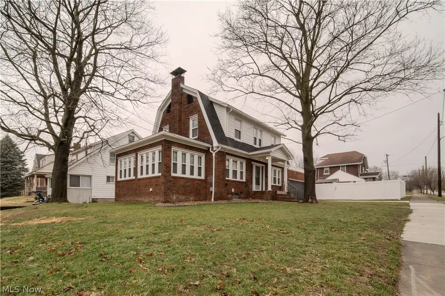 204 Morningview Avenue, Akron, OH 44305 - #3