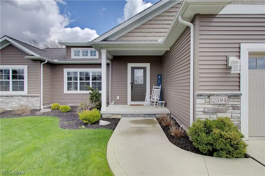 2594 Carlton Nw Street, North Canton, OH 44720 - #3