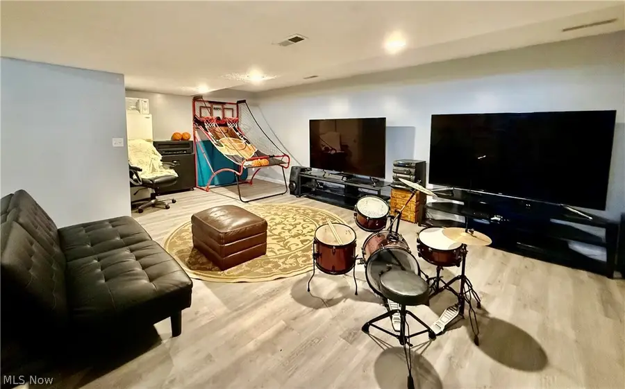 8524 Manchester Nw Avenue, Canal Fulton, OH 44614 - #2