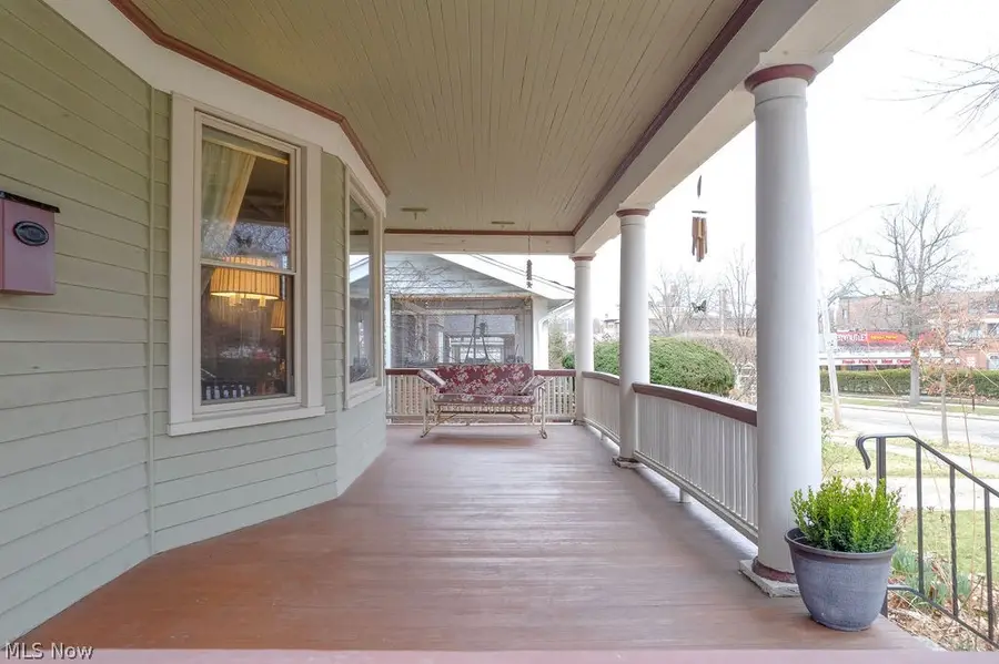 2190 Grandview Avenue, Cleveland Heights, OH 44106 - #3