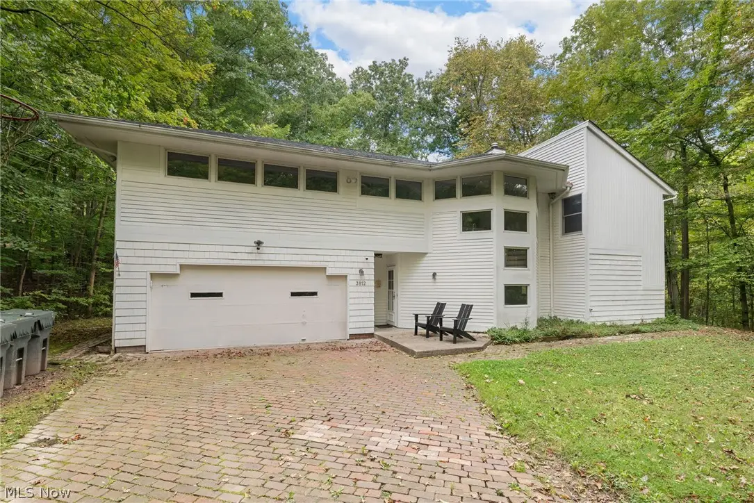 3812 Ellendale Road, Moreland Hills, OH 44022 - #1