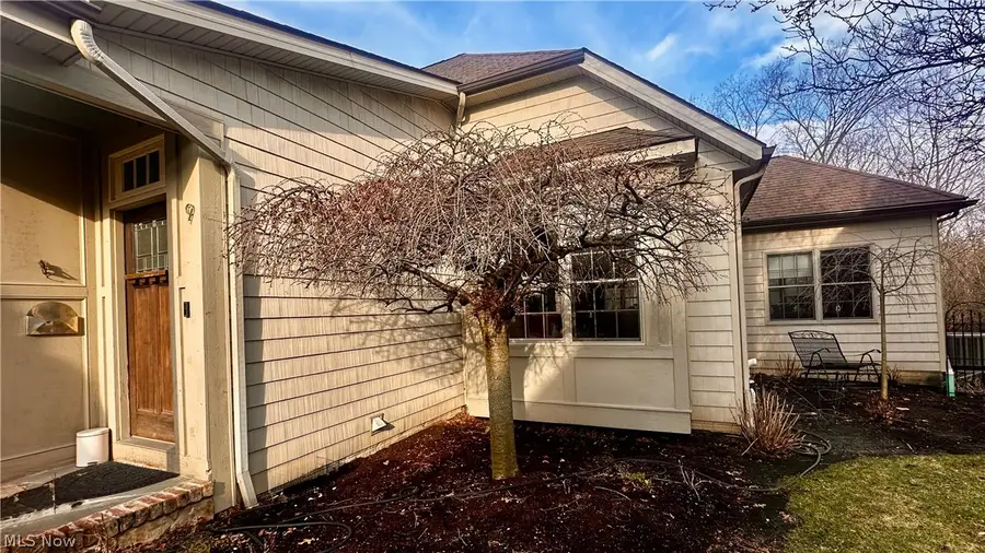 9 River Side Drive, Rocky River, OH 44116 - #2