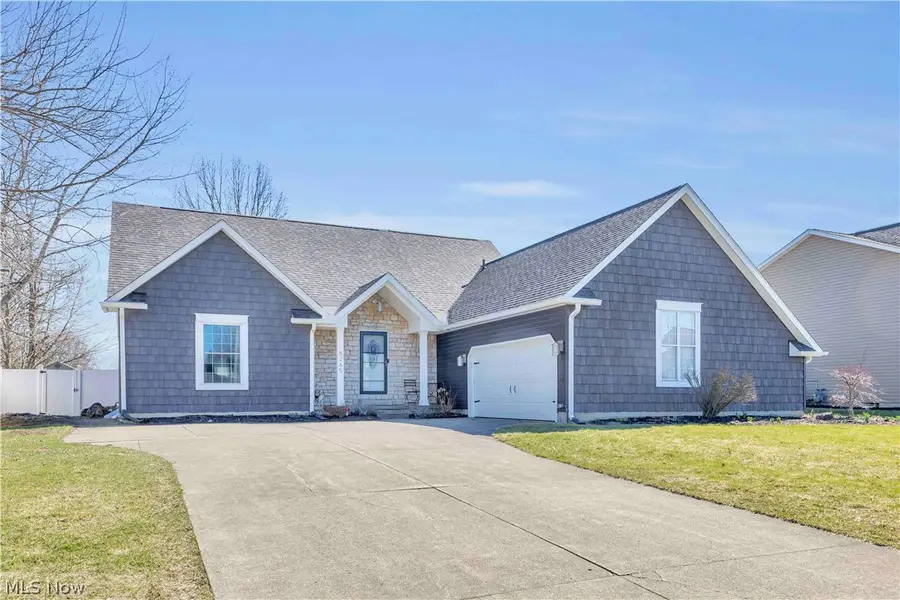 5265 Lisa Way, North Ridgeville, OH 44039 - #2