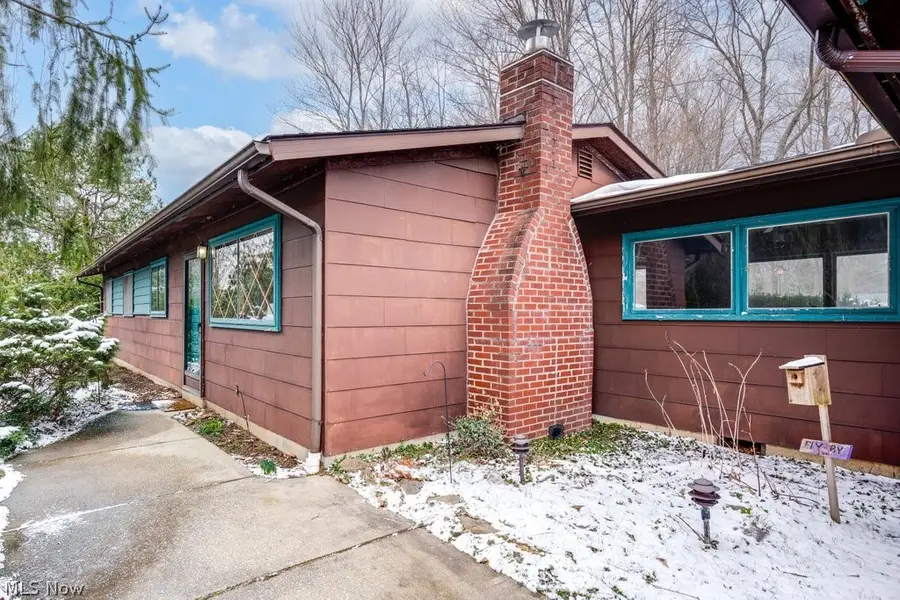 684 Sherwood Drive, Aurora, OH 44202 - #2