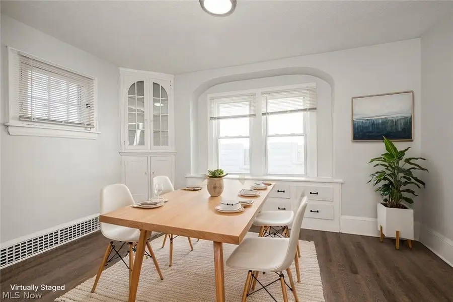 826 Dover Avenue, Akron, OH 44320 - #3